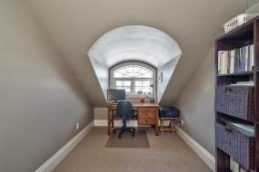 Property listing for 116 Gatepost Pl., Hamilton, ON